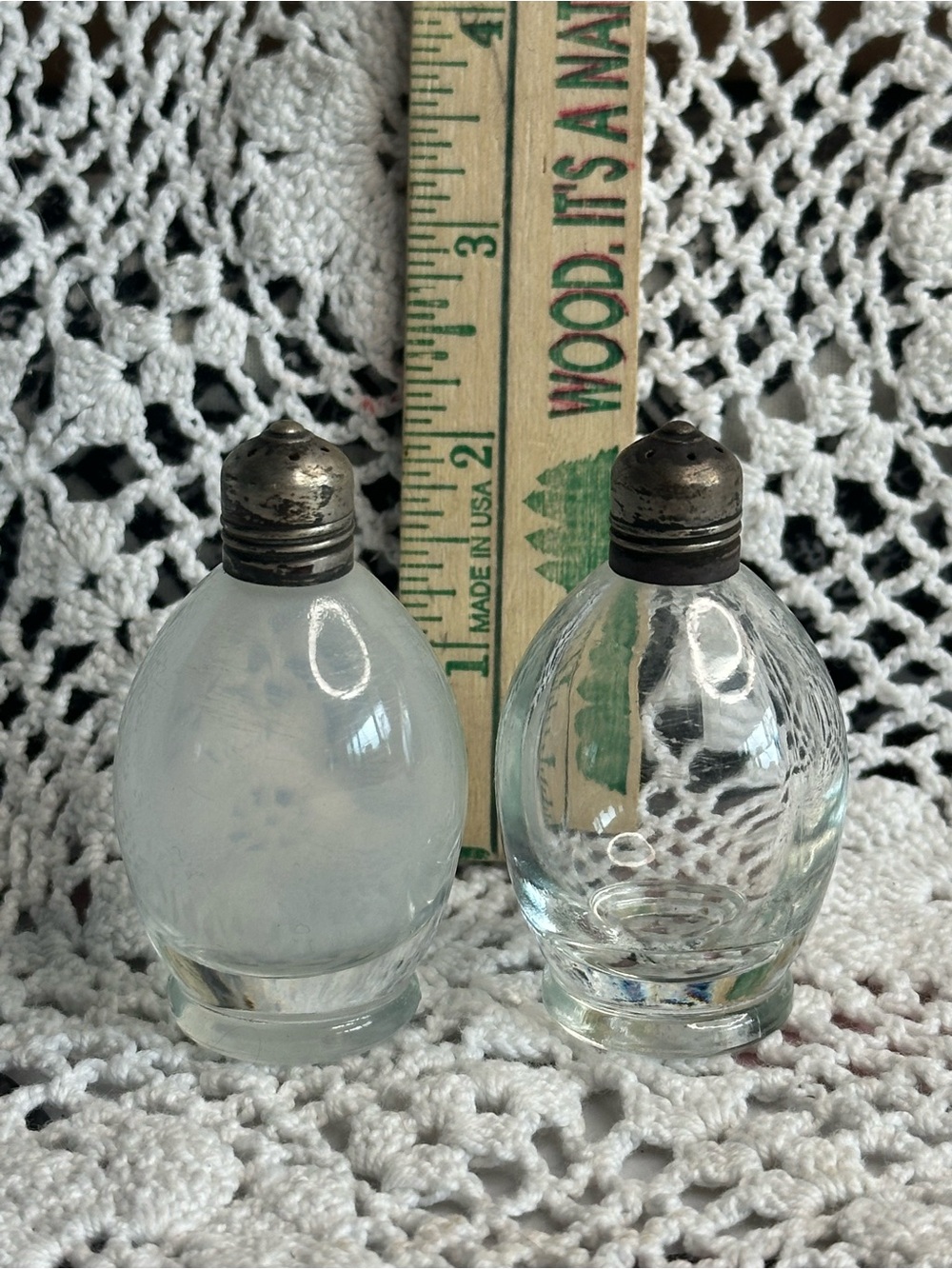 Vintage early 1900s Clear Glass Salt and Pepper Shakers - Set of 2
